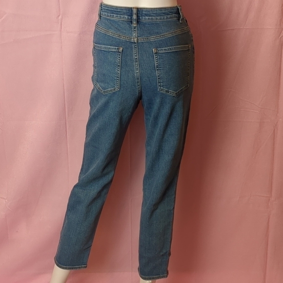ASOS Light Stone Wash Slim Fit High Rise Farleigh Mom Jeans size 25x30 - Picture 3 of 7